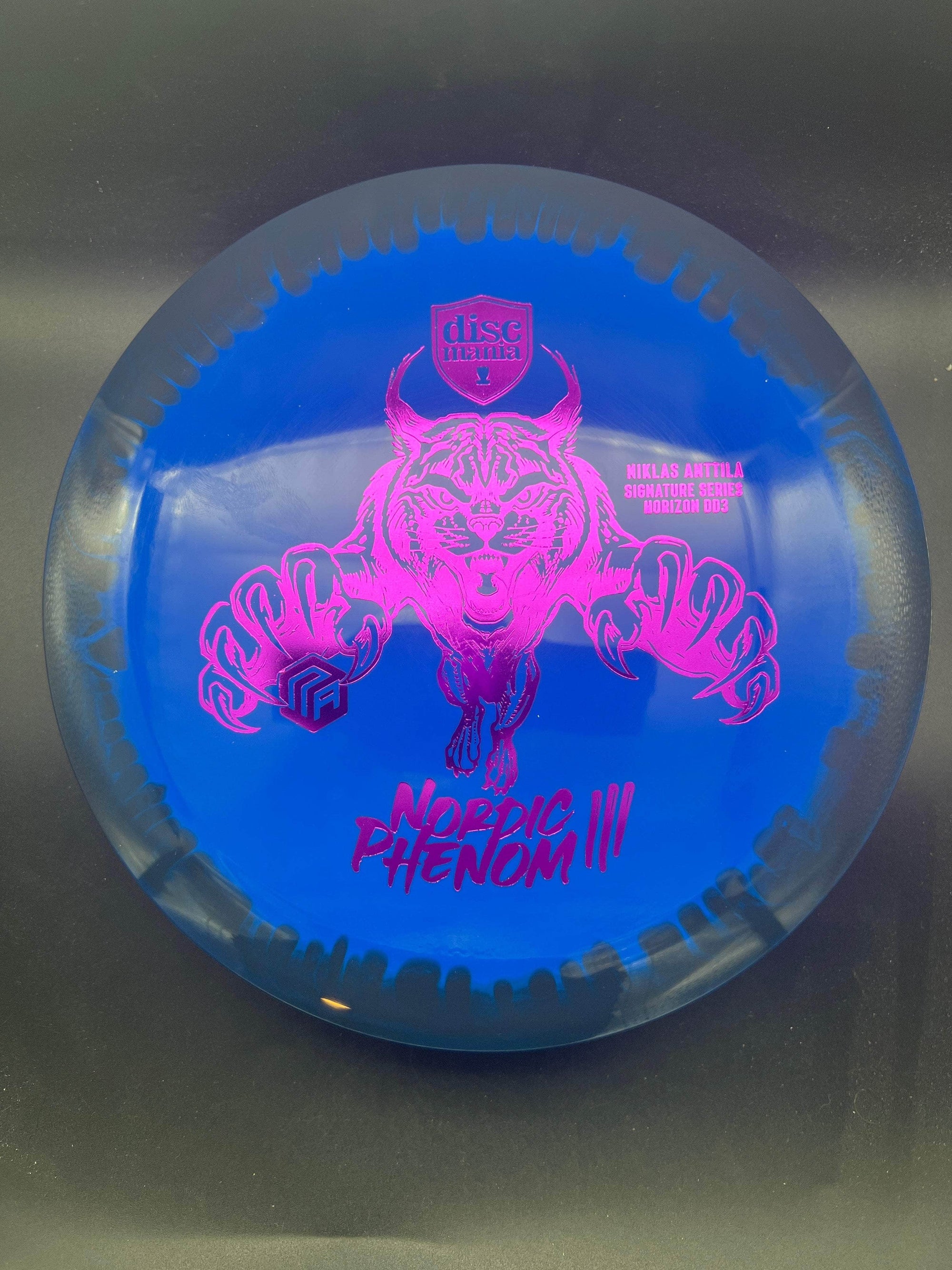 Discmania Distance Driver Black Rim Blue Plate Purple Stamp 175g Nordic Phenom 3, Niklas Anttila Signature Series, Horizon S-Line DD3