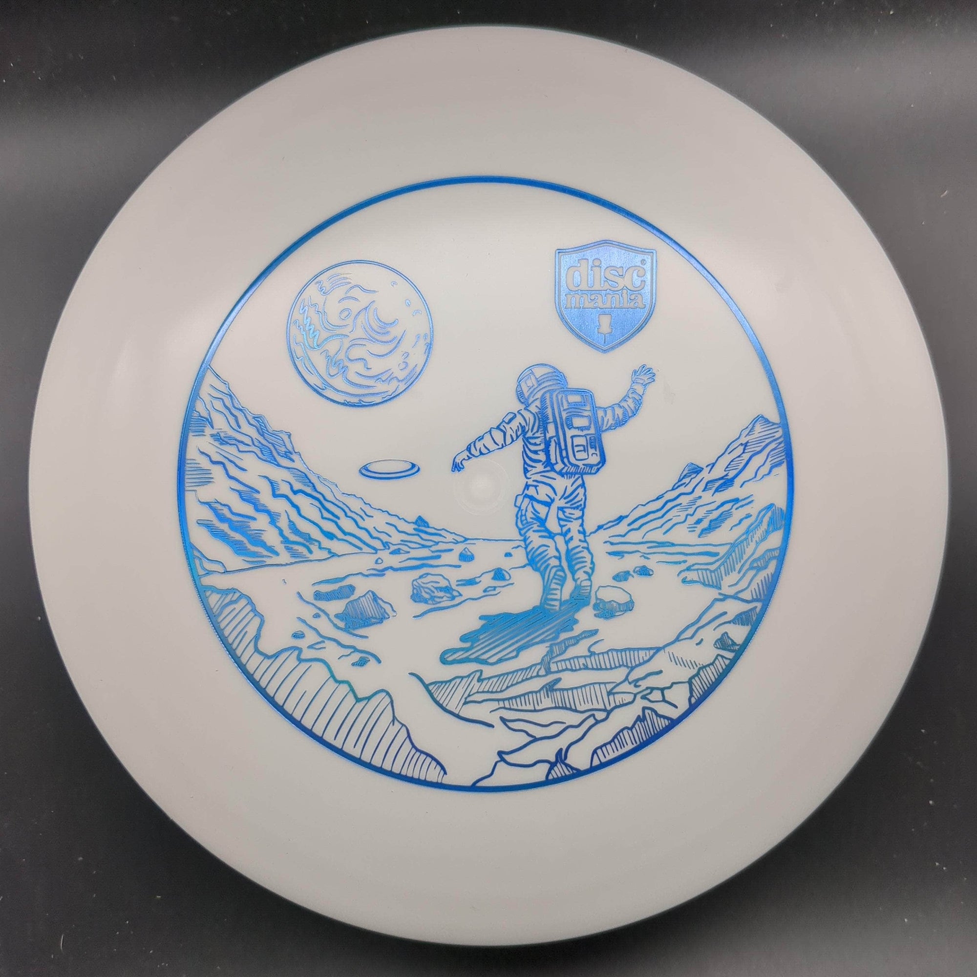 Discmania Fairway Driver White Blue Stamp 174g FD, D-Line Flex 2, Moonscape