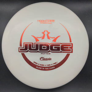 Dynamic Discs Putter White Red Stamp 176g 5 Judge, Classic Soft Moonshine